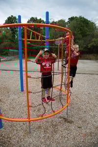 View Radius Chain Net slide