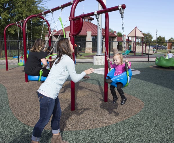 Cantilever Selfie Tot Swing 2