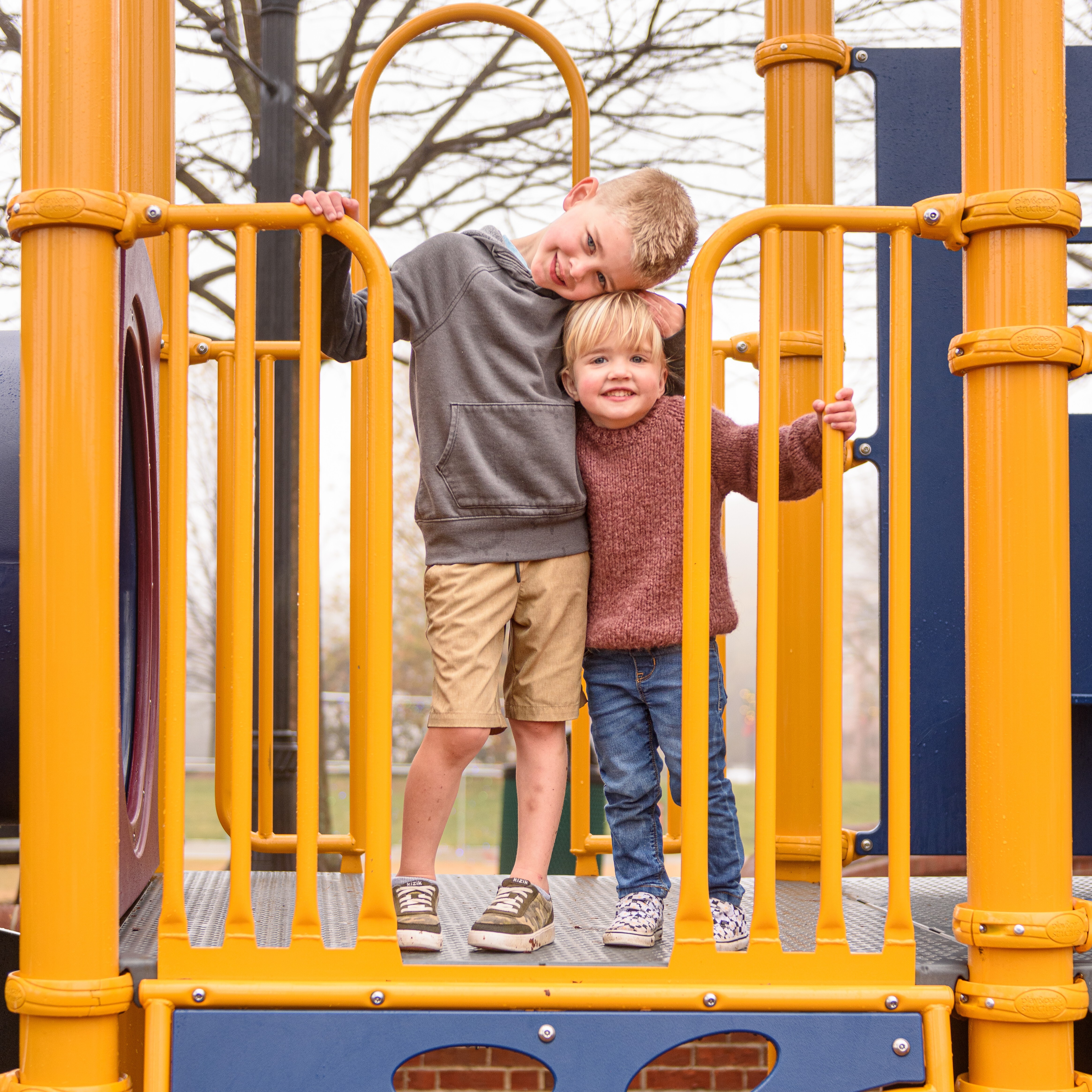 Featured image of Why Outdoor Play Is Better Than Screen Time